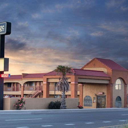Travelodge By Wyndham Kingman Exterior foto