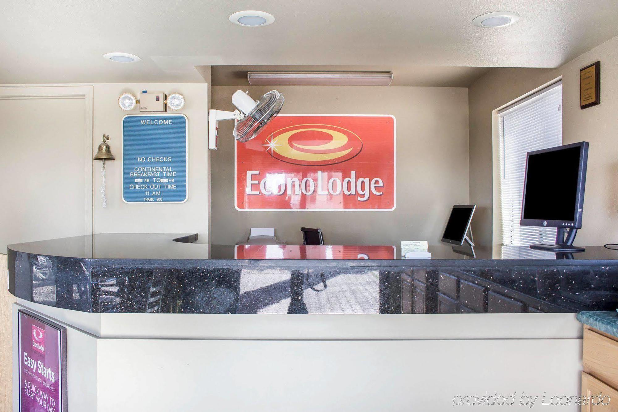 Travelodge By Wyndham Kingman Exterior foto